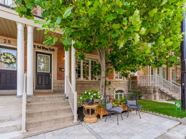 26 Ted Wray Cir, Toronto, ON M3L 0G5
