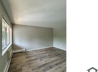 1750 Saint Johns Blvd #15, Lincoln Park, MI 48146