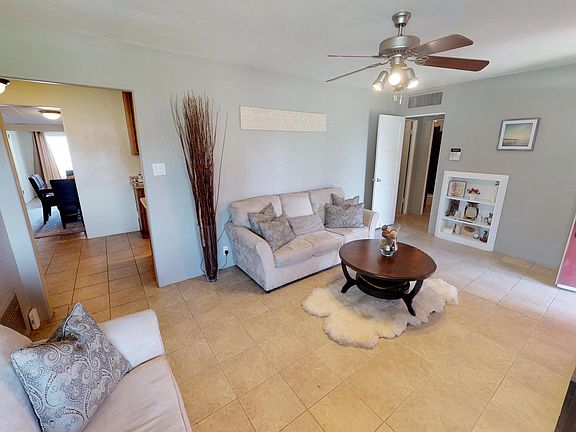 3rd image of 3112 E MULBERRY Drive