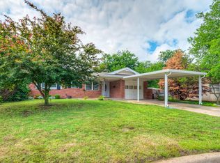 1220 Columbia Ct, Norman, OK 73071