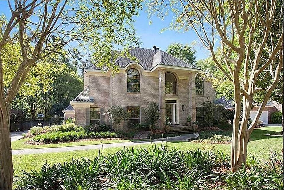 1st image of 264 Evangeline Dr