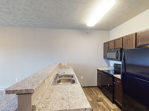 5th image of 1510 Juneau Pl SE #1