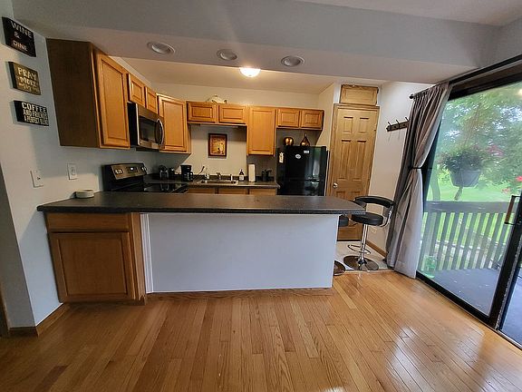 5th image of 46 Nassau Colo APT 10