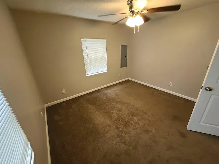 112 Woodrow St — Photo 12