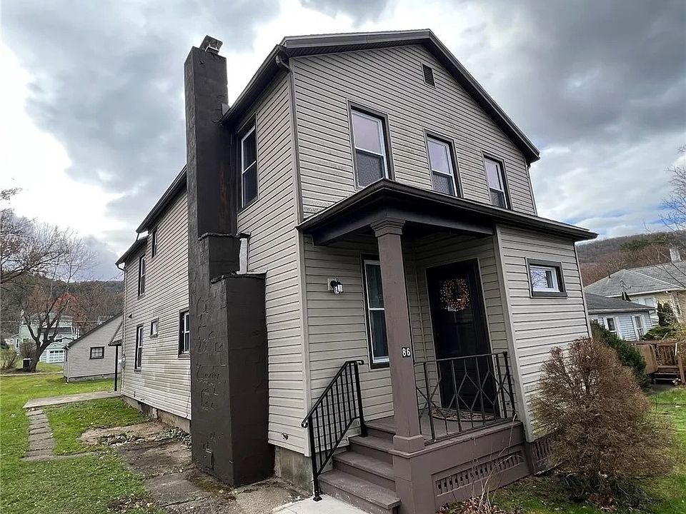 1st image of 86 W 4th St