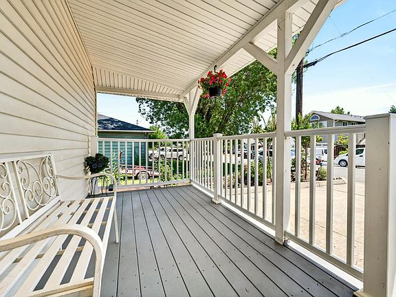 4th image of 92 Oak Knoll Road