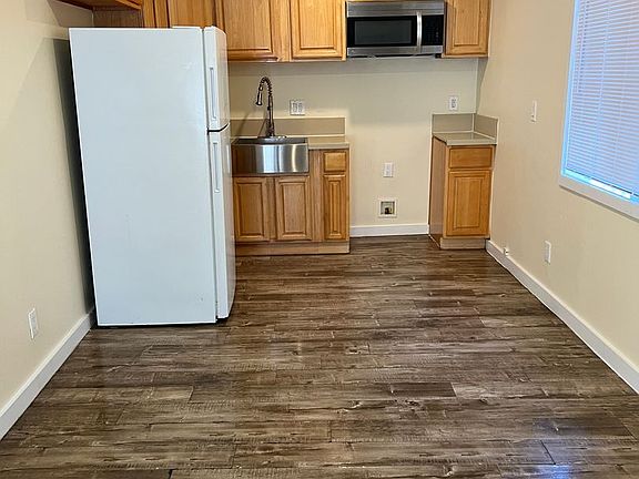 2nd image of 313 E 36th St #3155