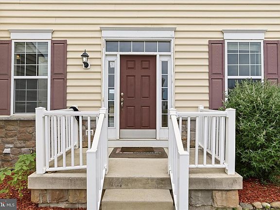 4th image of 116 Celadon Ct