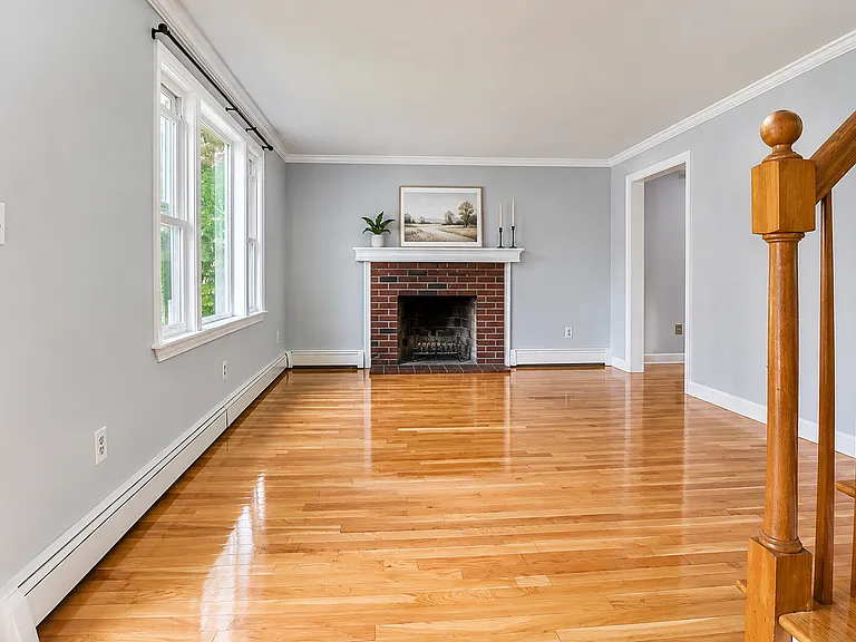 39 Anson Rd — Photo 3