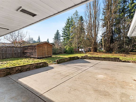 5th image of 7624 59th Avenue NE