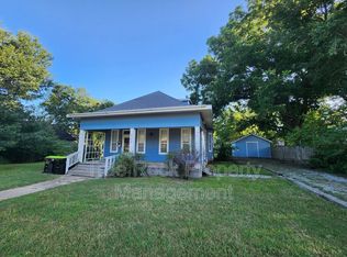 720 E 9th St, Ada, OK 74820