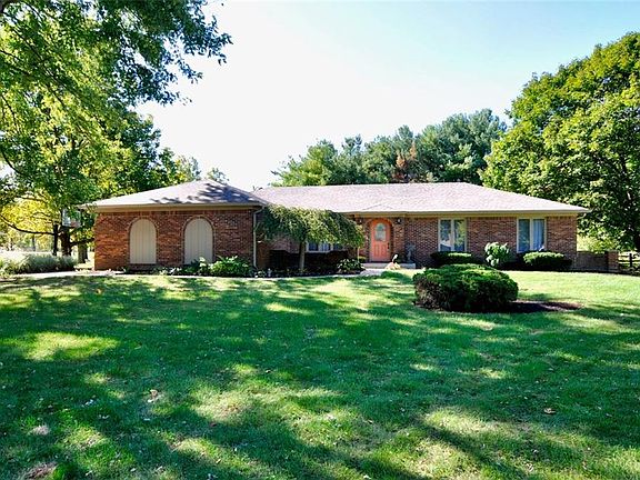 2nd image of 6012 Debra Ct