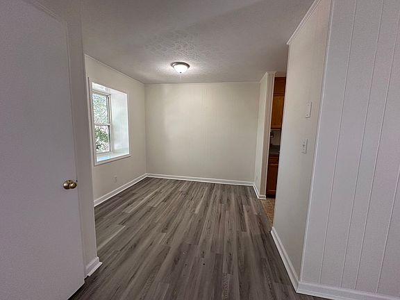 4th image of 315 Oakland Ave #302