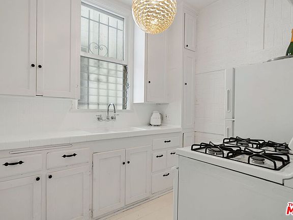 4th image of 1345 N Hayworth Ave APT 4