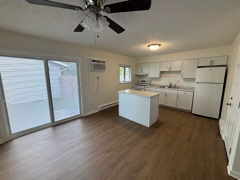 207 S King St #207 — Photo 4