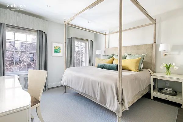 Sold by Sotheby's International Realty | media 5