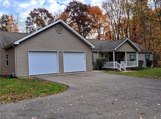 7224 Country Club Rd, Butler, PA 16001