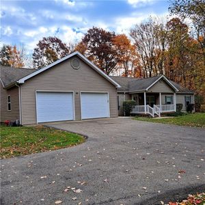 7224 Country Club Rd, Butler, PA, 16001