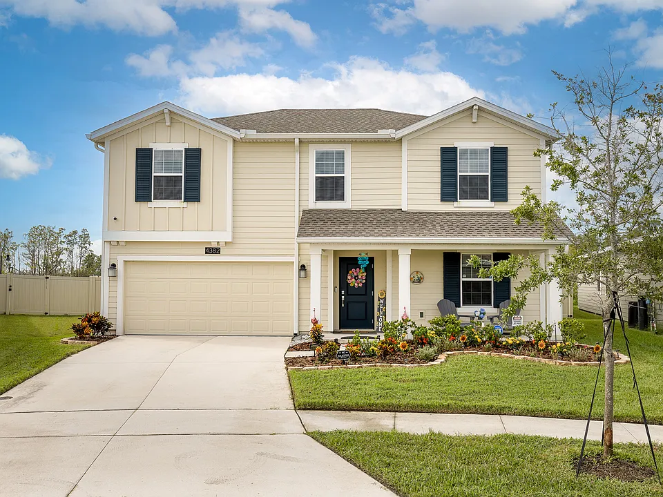 4382 Finch Ln