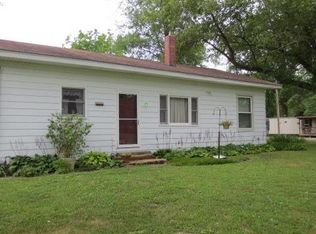 110 Wall St, Tilden, IL 62292