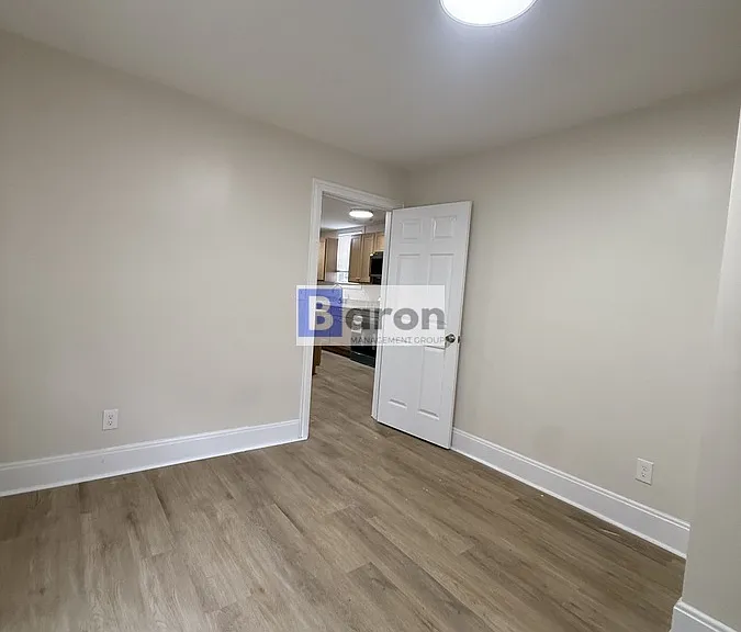 2752 Enslin St — Photo 9