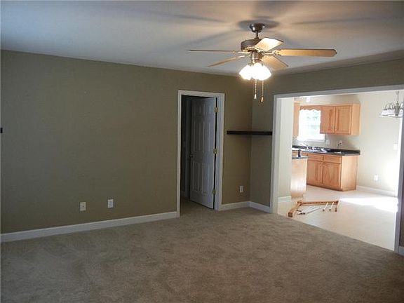 3rd image of 1328 Branchside Ct