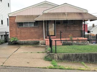 75 McKinnie Ave, Mc Kees Rocks, PA 15136