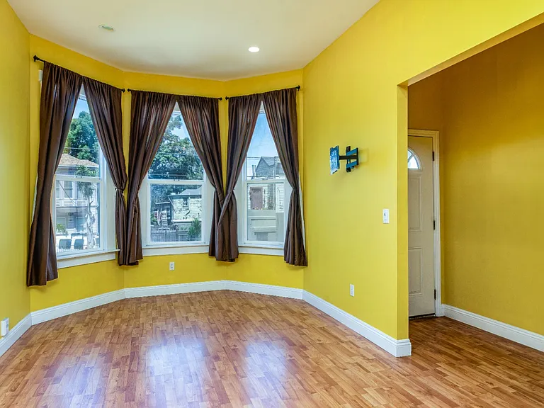 1324 Campbell St #A — Photo 4