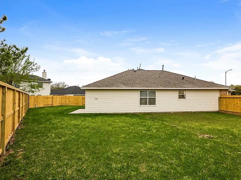 16106 Majestic Glen Ln — Photo 12
