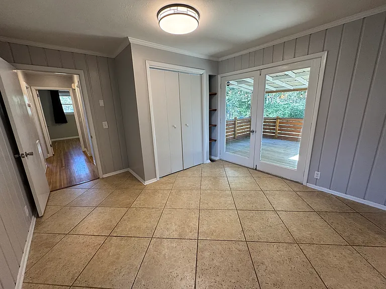 7000 Bonnafair Dr — Photo 8