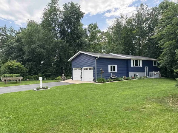 W4903 Lake Dr, Shawano, WI 54166