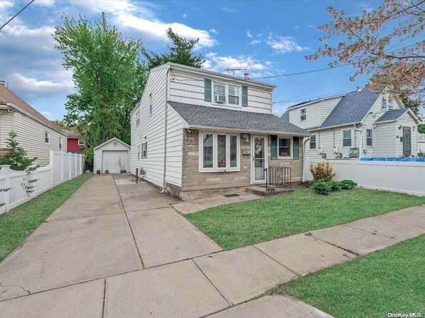 77 Spring Garden Street, Valley Stream, NY 11580