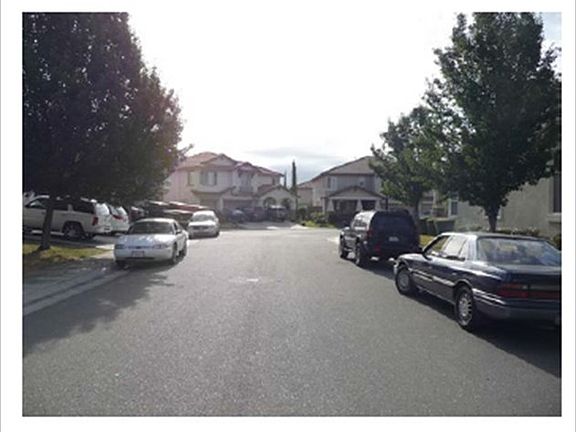 4th image of 250 Aldeburgh Cir