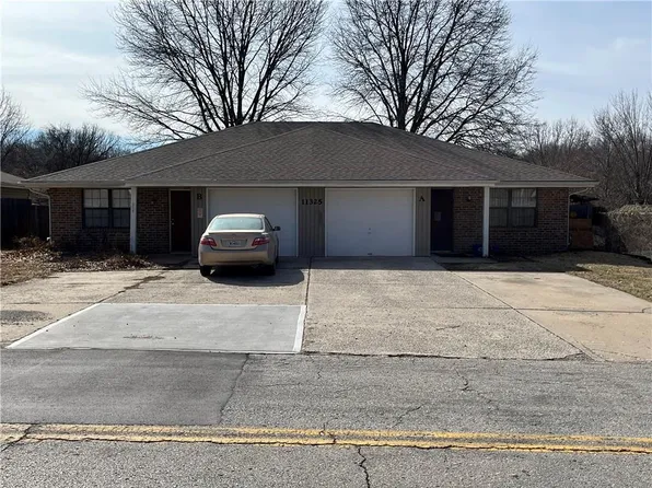 11325 E 15th St S, Independence, MO 64052
