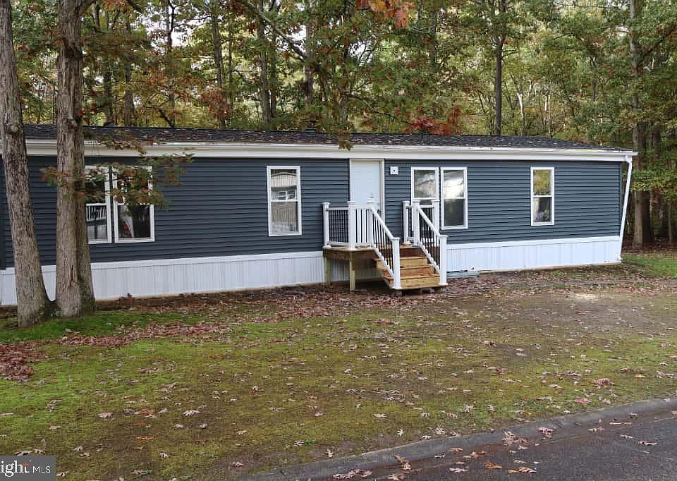 1st image of 122 Hazelwood Dr