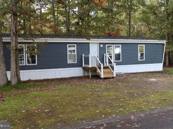 122 Hazelwood Dr, Elmer, NJ 08318