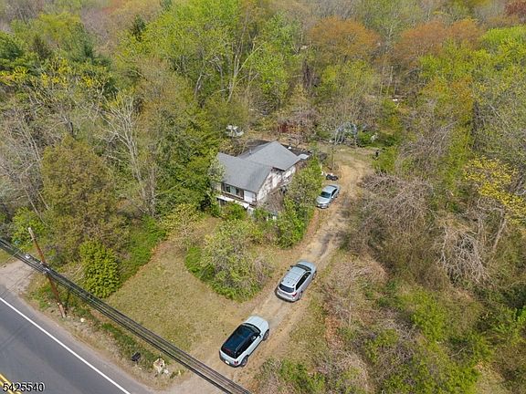 4th image of 1634 Englishtown Rd