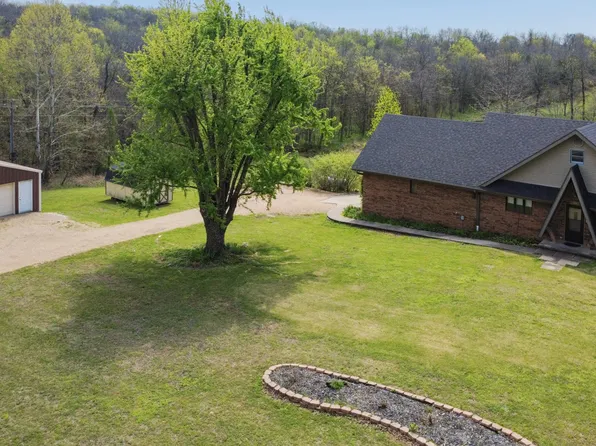 604 Morgan Drive, Stockton, MO 65785