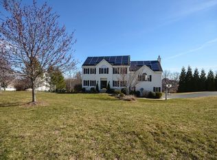 20 Peach Tree Dr, Sutton, MA 01590