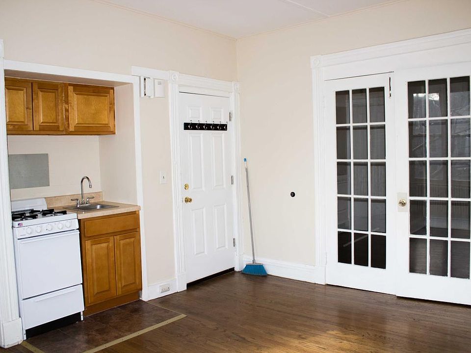 Kitchen Area (plus) 