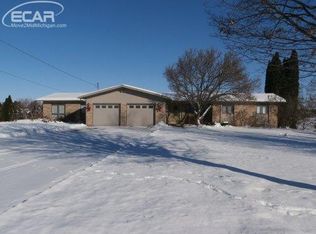 4929 Chippewa Ct, Owosso, MI 48867