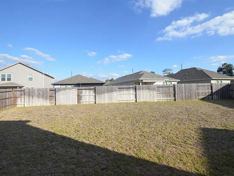 16439 Big Hickory Dr — Photo 22