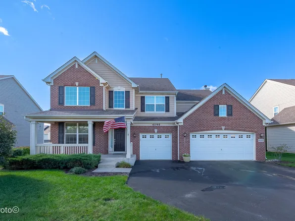 4095 Pompton Ave, Elgin, IL 60124