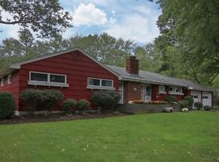59 Holly Glen Ln N, Berkeley Heights, NJ 07922