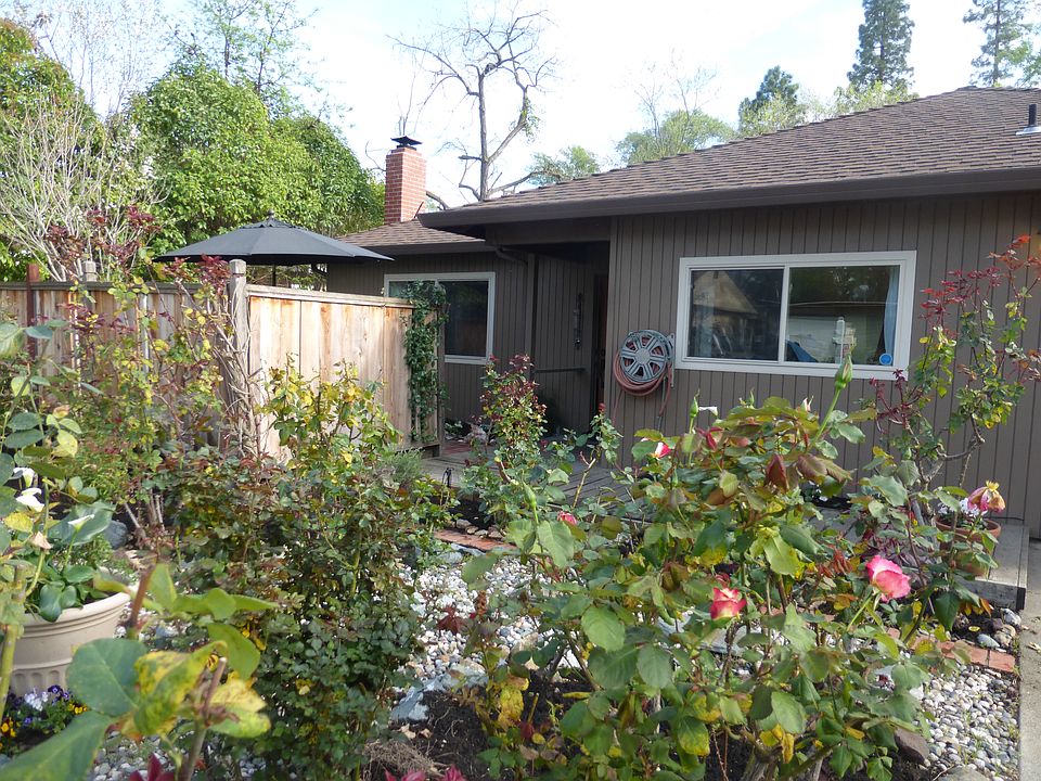 Beautiful Front Entry