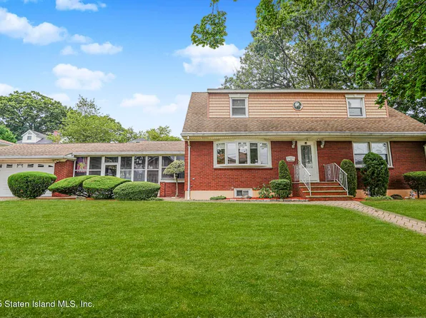 1 Macfarland Ave, Staten Island, NY 10305