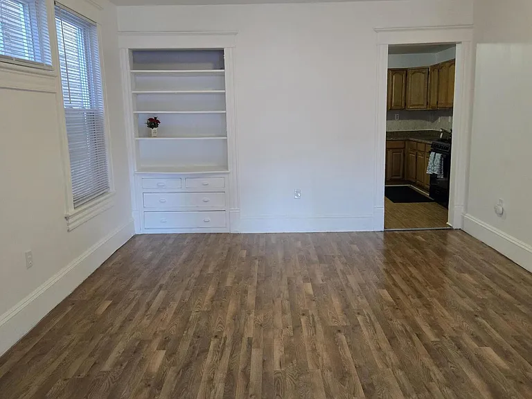 710-712 Prescott Ave — Photo 3
