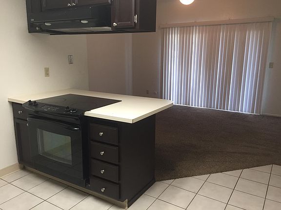 4th image of 2385 S Whitney Blvd
