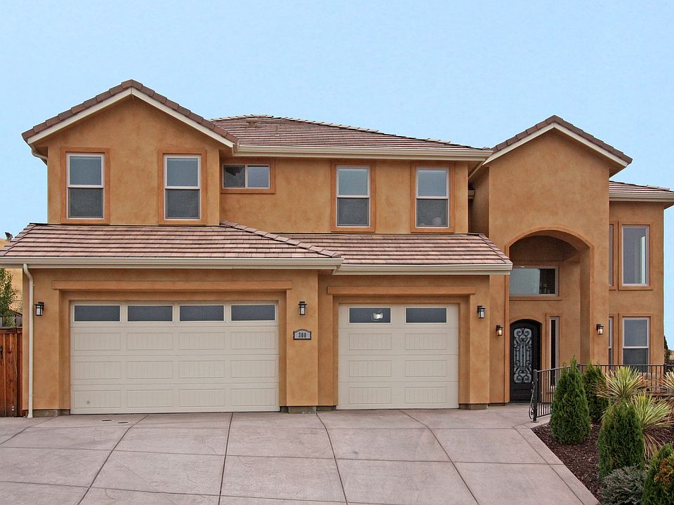 1st image of 300 Tobrurry Way