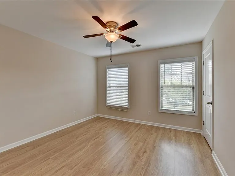 2152 Greencrest Cir — Photo 42